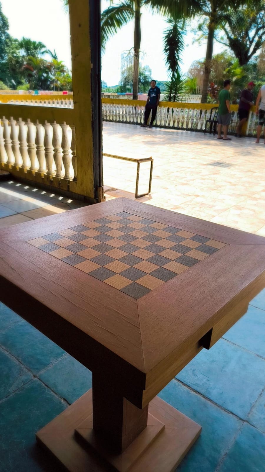 Pátio com piso decorativo